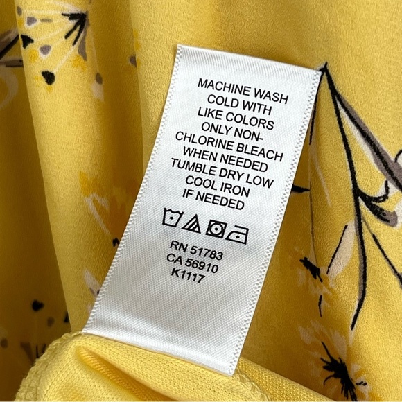 Yellow Floral Sundress Size XS Travel Resort Vacation Bloomcore Maurices Summer - Picture 10 of 10